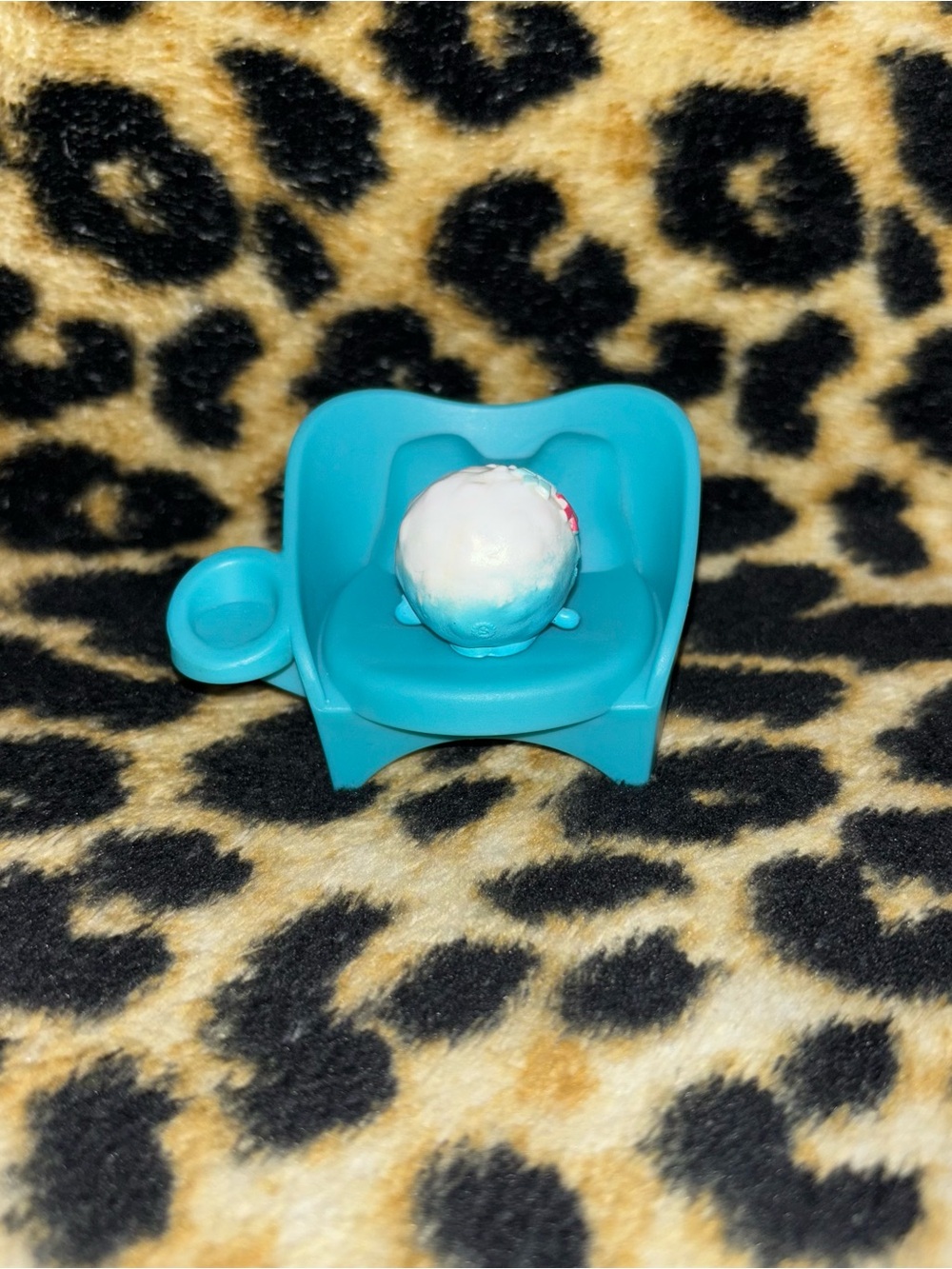 shopkins shoppet exclusive fluffy snow ball - Picture 2 of 3